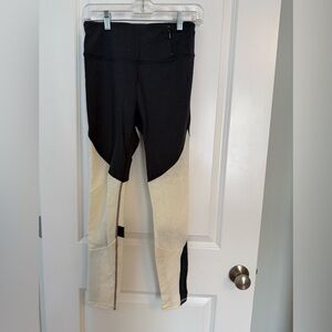 CALIA by Carrie Underwood Black and Cream Leggings